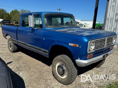 1971 International Crewcab Pickup 4x4 / 12v Cummins