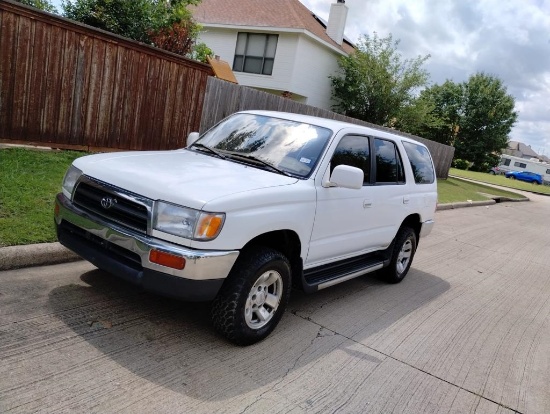 1996 Toyota 4Runner SR5