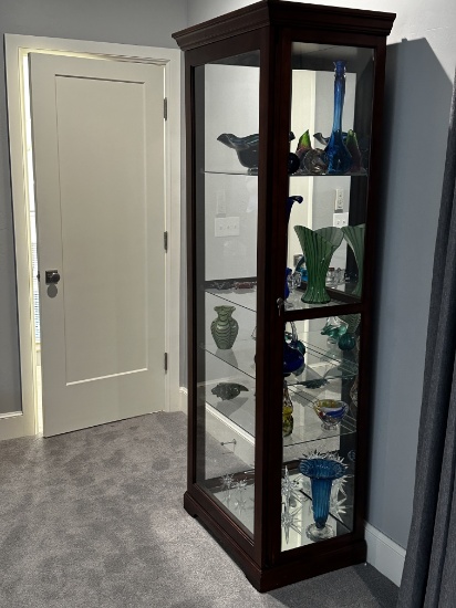 Lighthed Locking Display Case