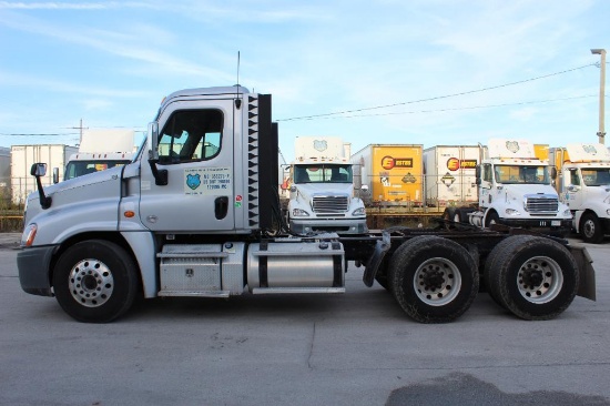 2015 Freightliner Cascadia 125