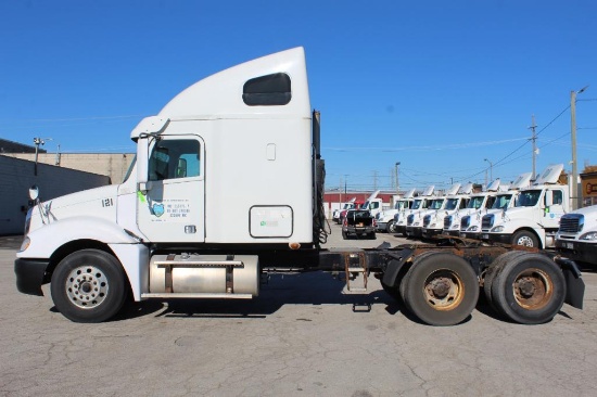 2016 Freightliner Columbia