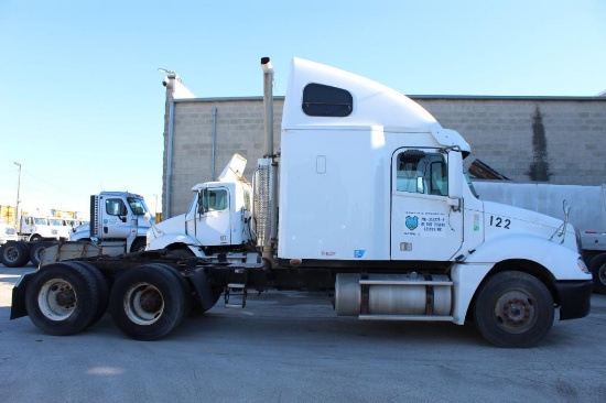 2016 Freightliner Columbia
