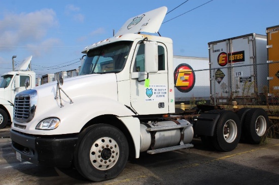 2013 Freightliner Columbia Model:120