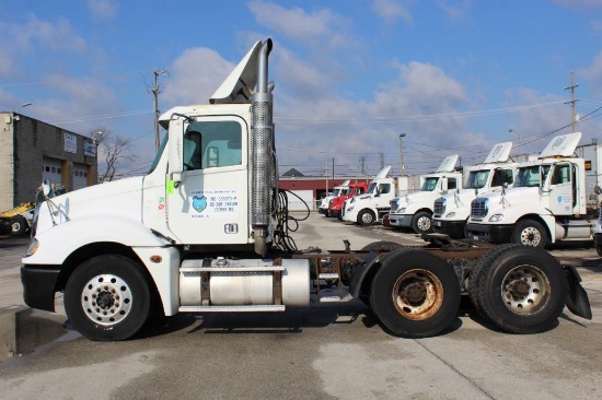 2015 Freightliner CL120 (Manual)