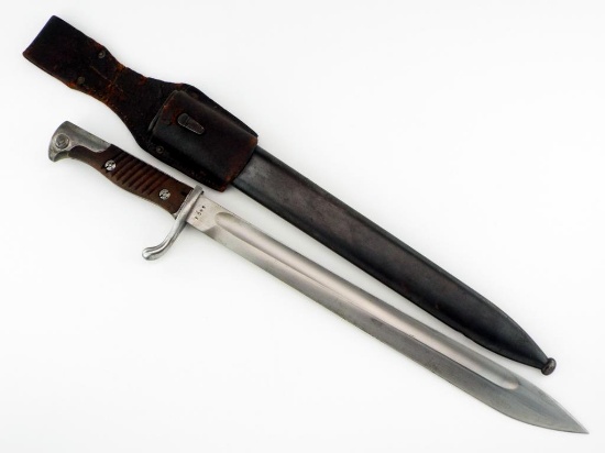 Very Good WWI German BUTCHER Bayonet Sword Dagger With Scabbard, Maker Marked. Full Length 20 Inch B