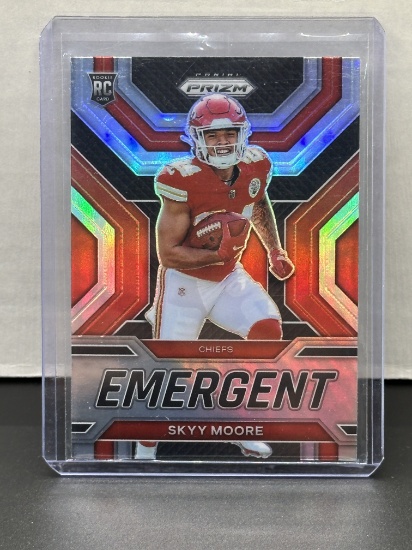 Skyy Moore 2022 Panini Prizm Emergent Silver Prizm Rookie RC Insert Parallel #E-16