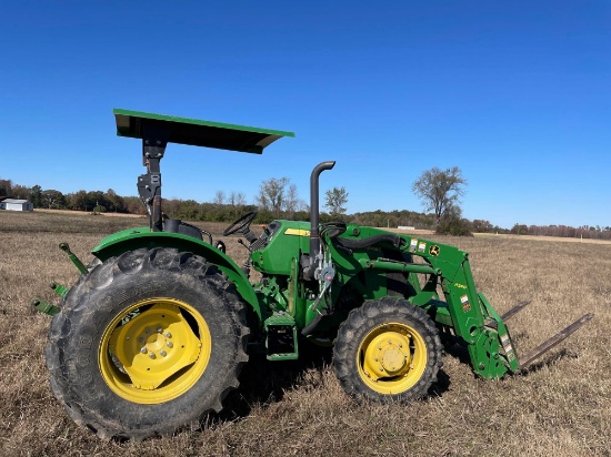 John Deere 5065E