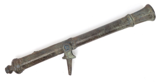 Scarce Antique Bronze Lantaka Swivel Gun w/Blunderbuss Tip, 17th-18th c.