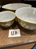 Kitchen; Pyrex