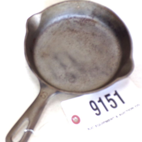 Grizwald #3 iron skillet