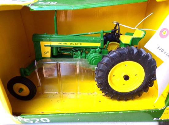 Toy John Deere 520