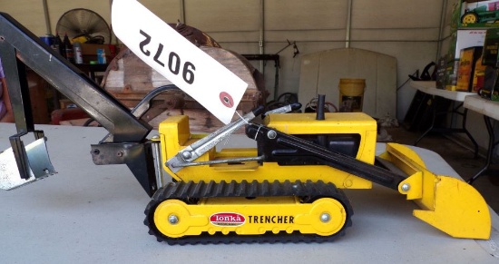 Toy Tonka trencher