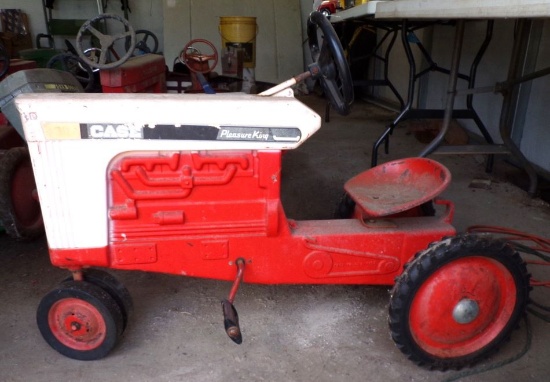 Case Pleasure King pedal tractor