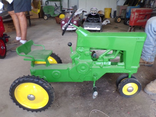 John Deere 730 pedal tractor