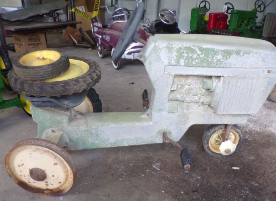 John Deere pedal tractor