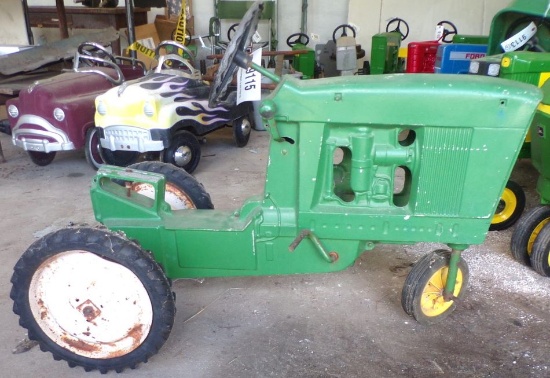 John Deere pedal tractor