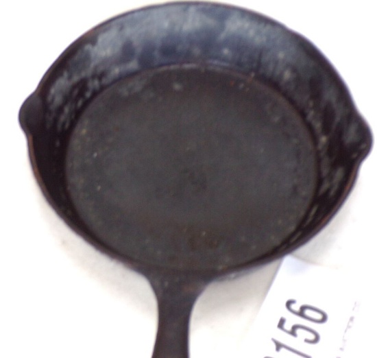 #5 Iron skillet