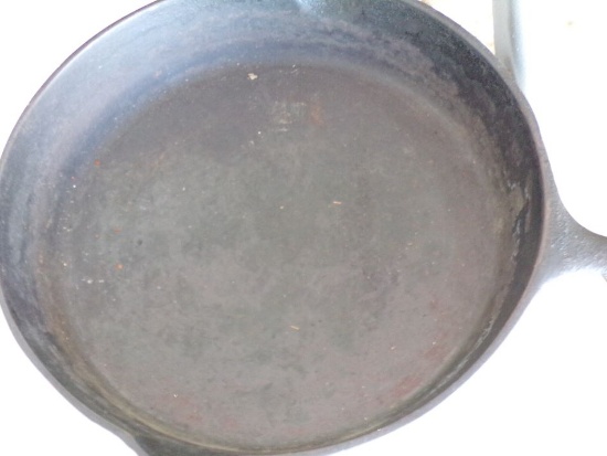 #8 Iron skillet