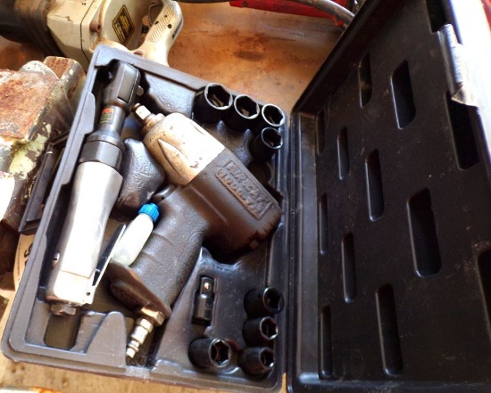 Air wrench and ratchet