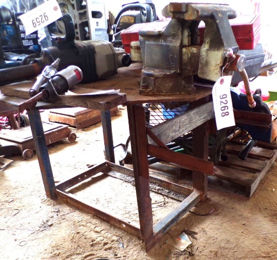 Heavy Duty shop table w/vice