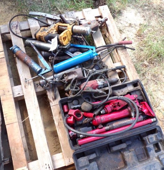 Pallet of grease guns, port a power and come along