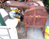 Corn sheller