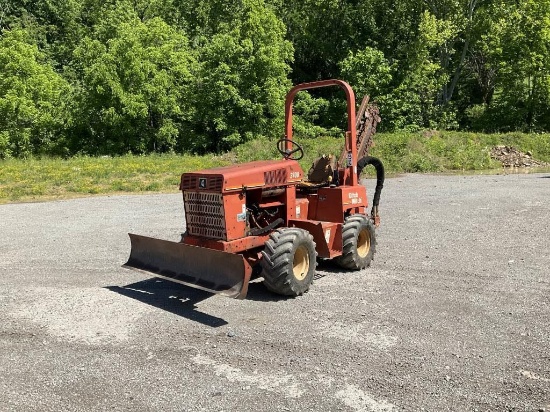 Ditch Witch 3700 Trencher