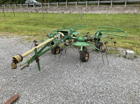 John Deere Tedder