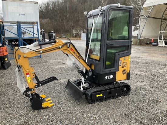 New 2024 Agrotk H13R Mini Excavator Yellow