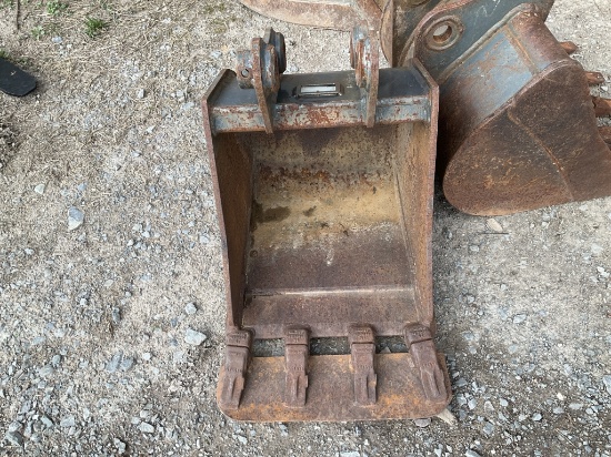 Takeuchi Excavator Bucket 24"