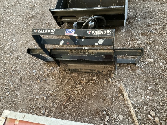 Paladin Mini Skid Steer Attachment Plate
