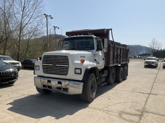 1995 Ford L9000 Dump Truck