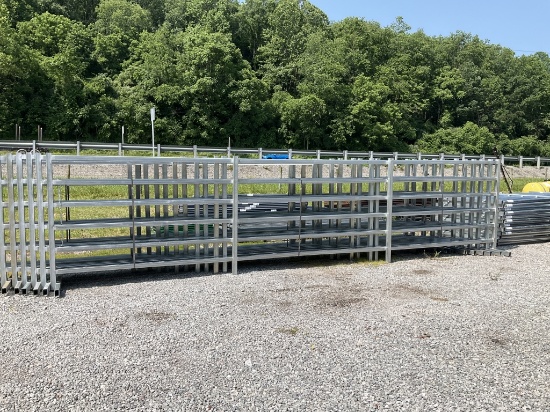 New 24' Freestanding Heavy Duty Corral Panel