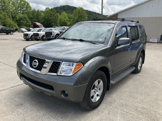 2006 Nissan Pathfinder ZE SUV