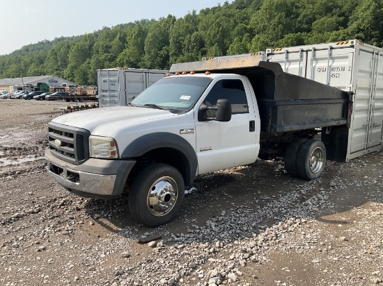 2005 Ford F450 Dump Truck