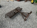 4' 3PT Rock Rake