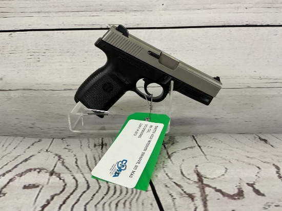 Smith & Wesson SW40VE 40 CAL