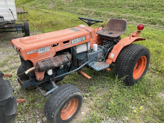 Kubota B7100 HST-D Tractor