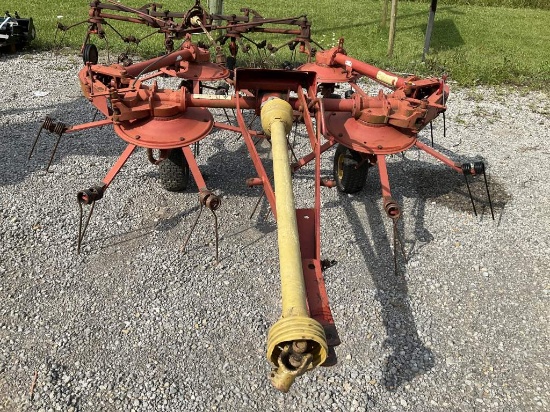 New Holland 163 4 Basket Tedder