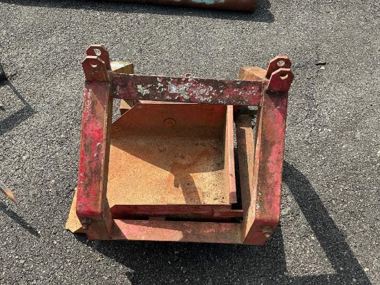Red 3 PT Tractor Scoop