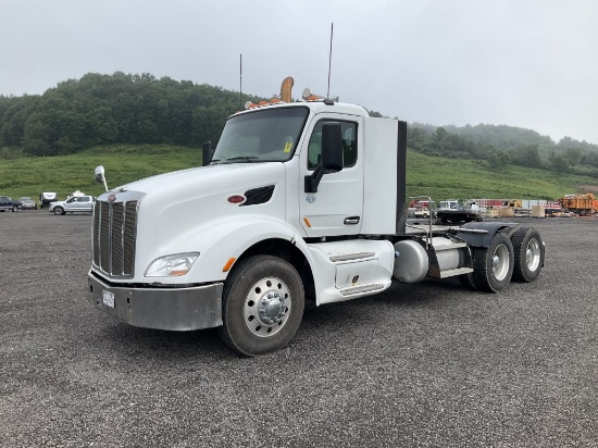2014 Peterbilt 579 Tractor Truck