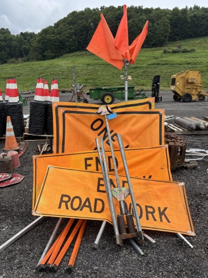 Lot of 6 Road Signs & 4 Construction Signs