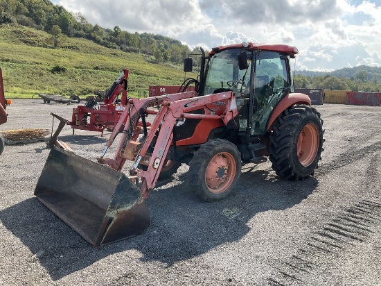 Kubota M7040 Tractor