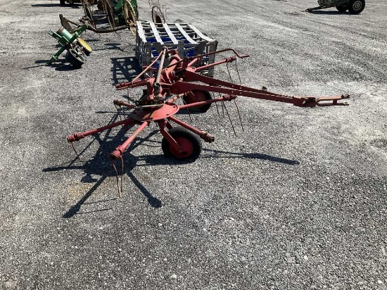 Kuhn 2 Spool Tedder