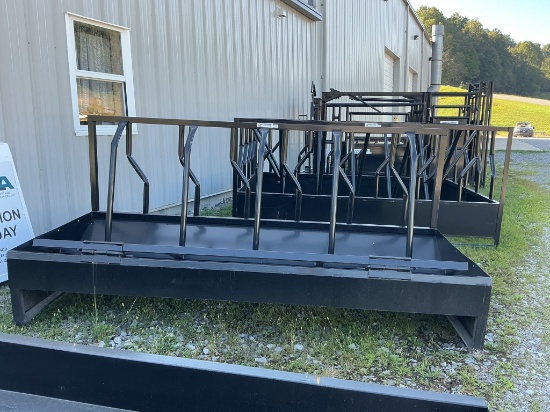 New Herd Pro 10' Hay/Grain In Line Feeder