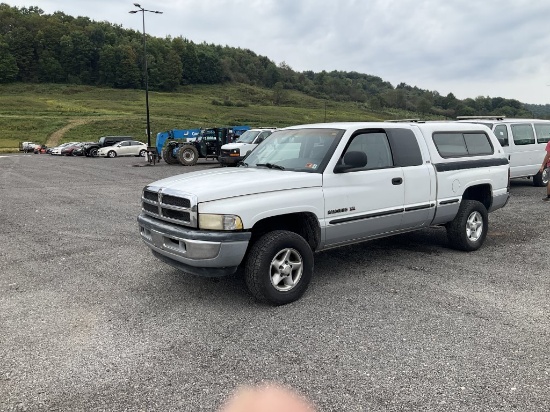 1999 Dodge Ram 1500 Pick Up Truck