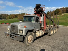 2000 Mack RD688S Log Truck