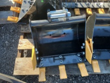 New Mini Excavator 14" Tooth Bucket Attachment
