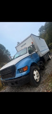 2000 Ford F650 Fuel & Lube Truck