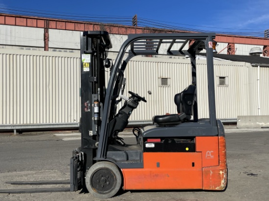 Toyota 8FBEH18U 3,000lb Electric Forklift (E10)